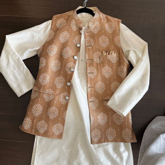Elegant White Long Sleeve Kurta, Men Medium - Picture 2 of 7